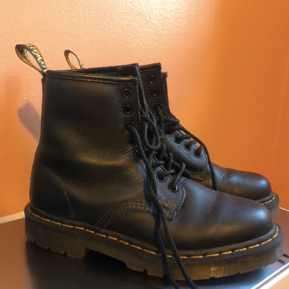 Dr. Marten's 1460 Boots